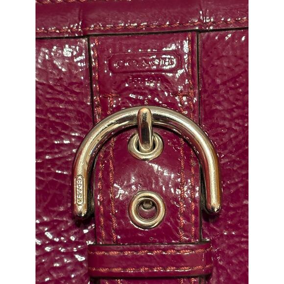 Coach Plum Patent Crinkle Leather Wallet - Picture 3 of 9